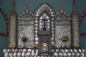 Pearl Shell Altar Beagle Bay