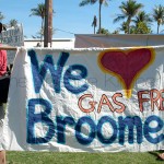 People gathered together in solidarity to show Tony Burke that Broome does not want a gas hub that will produce 30% of WA's greenhouse gas, on their doorstep