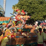 Sammy the dragon coiling at 2015 Shinju Parade