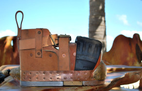 Old Pearl Divers Boot